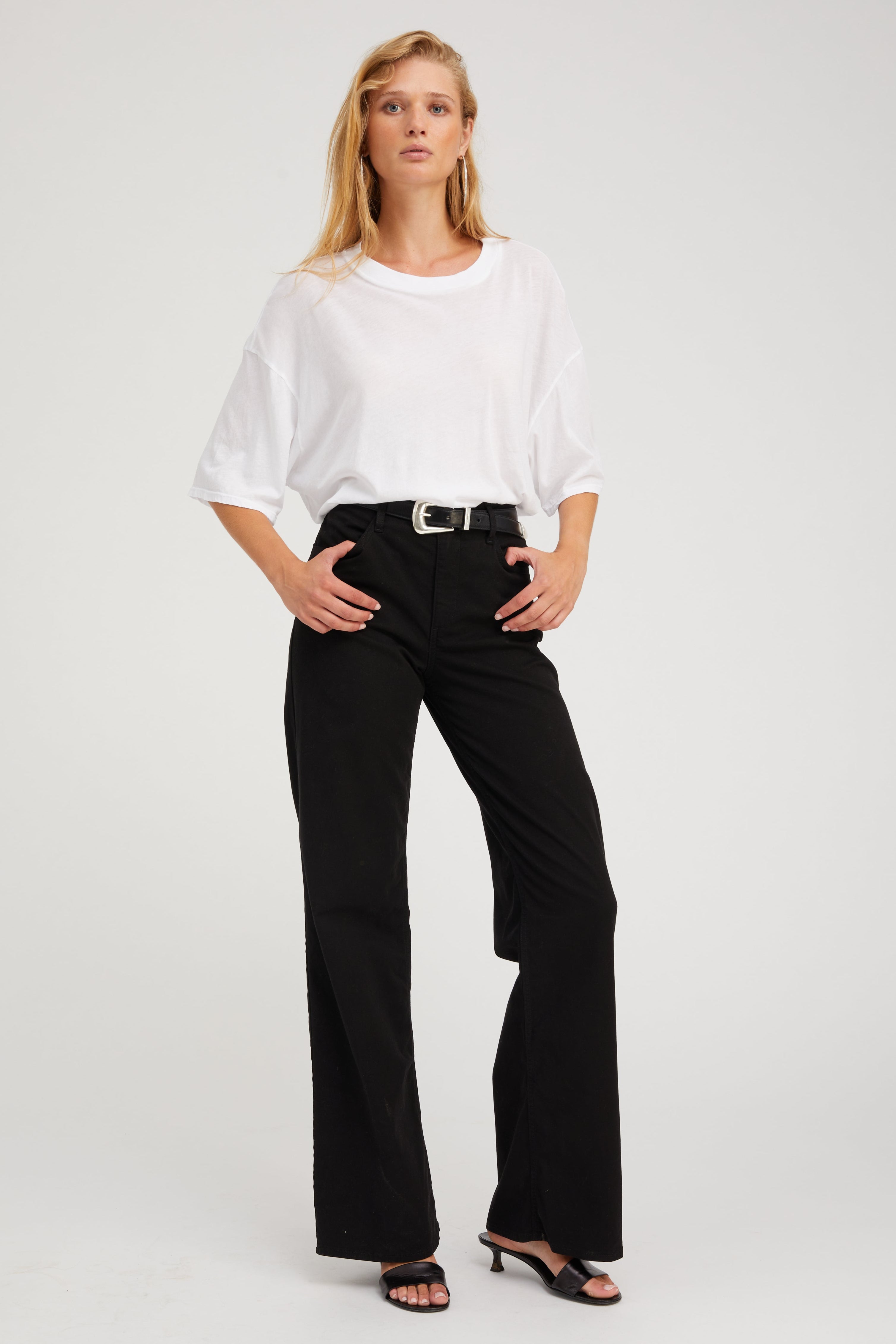 Black Mid-Rise Wide Leg Twill Pant