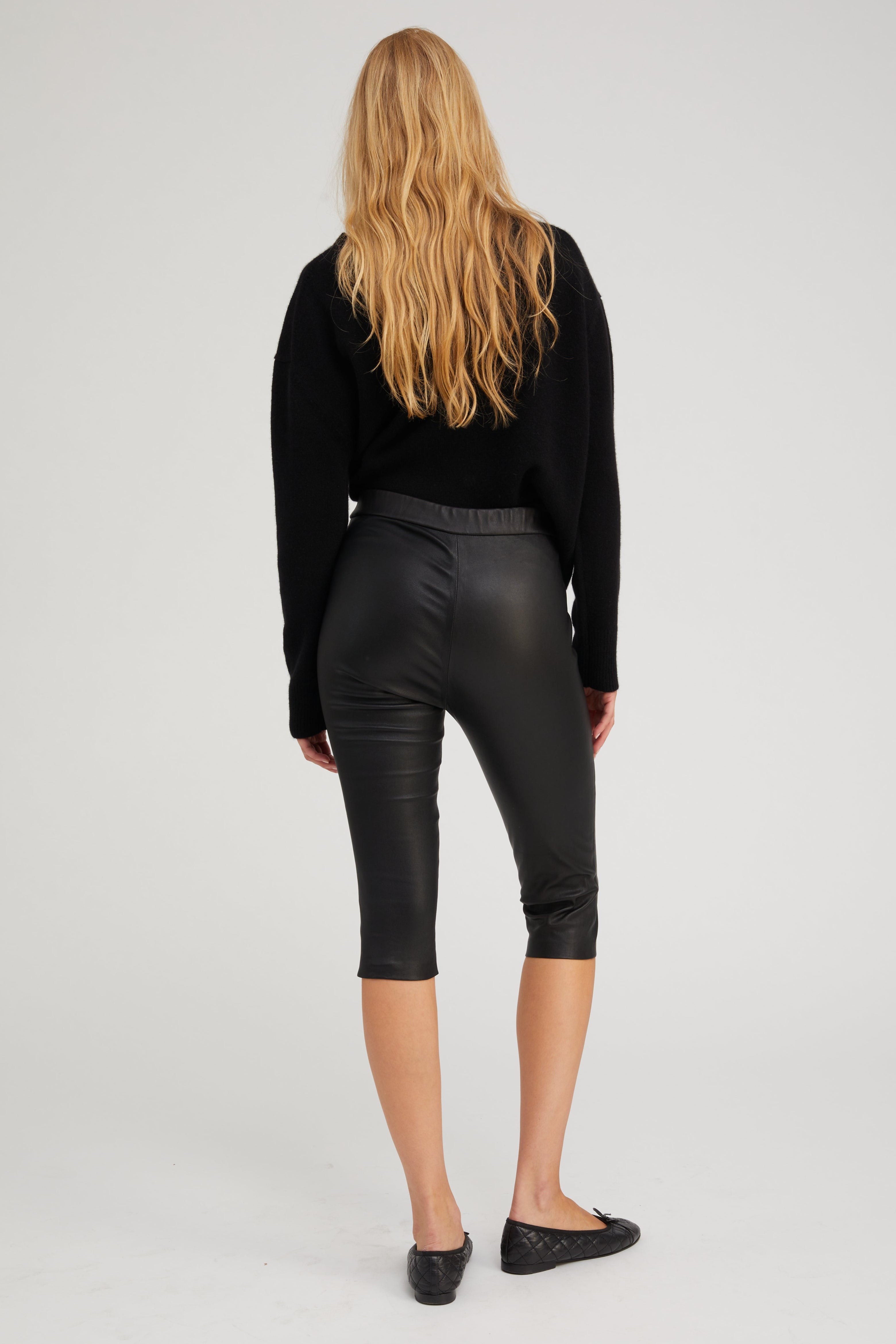 Black Cashmere Boxy Sweater