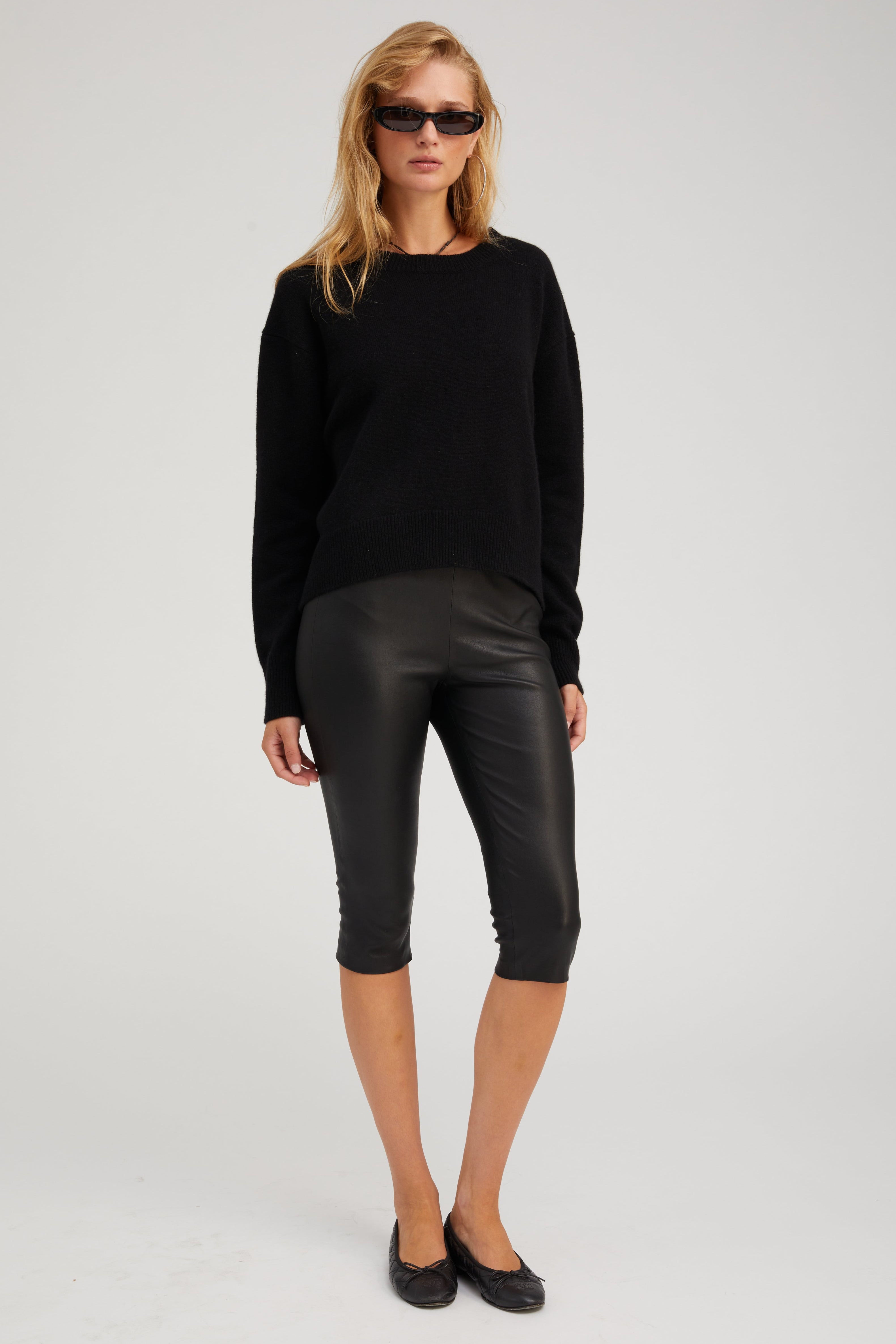 Black Cashmere Boxy Sweater