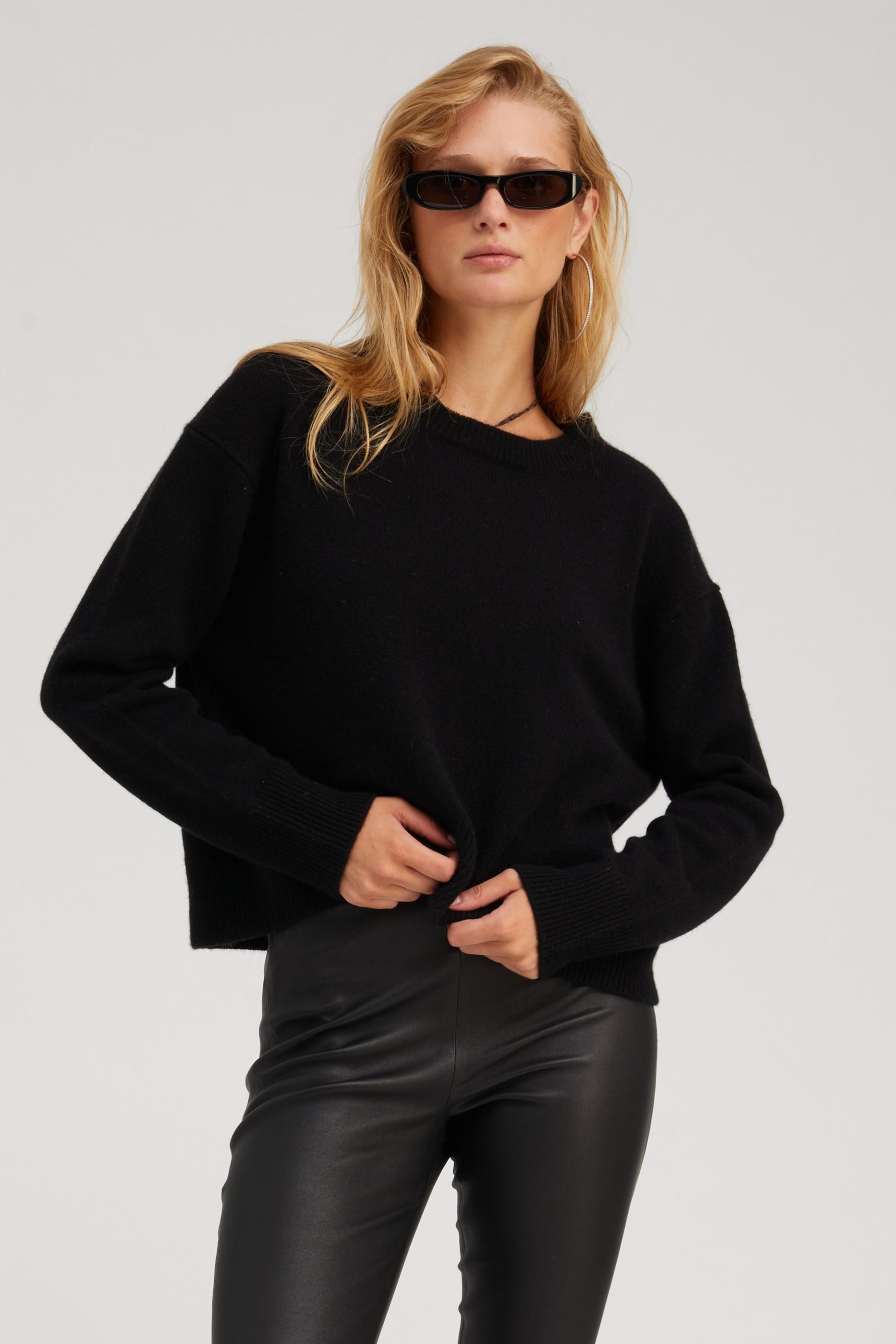 Black Cashmere Boxy Sweater
