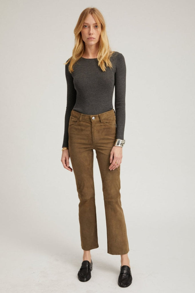 5 POCKET ANKLE FLARE OLIVE – SPRWMN