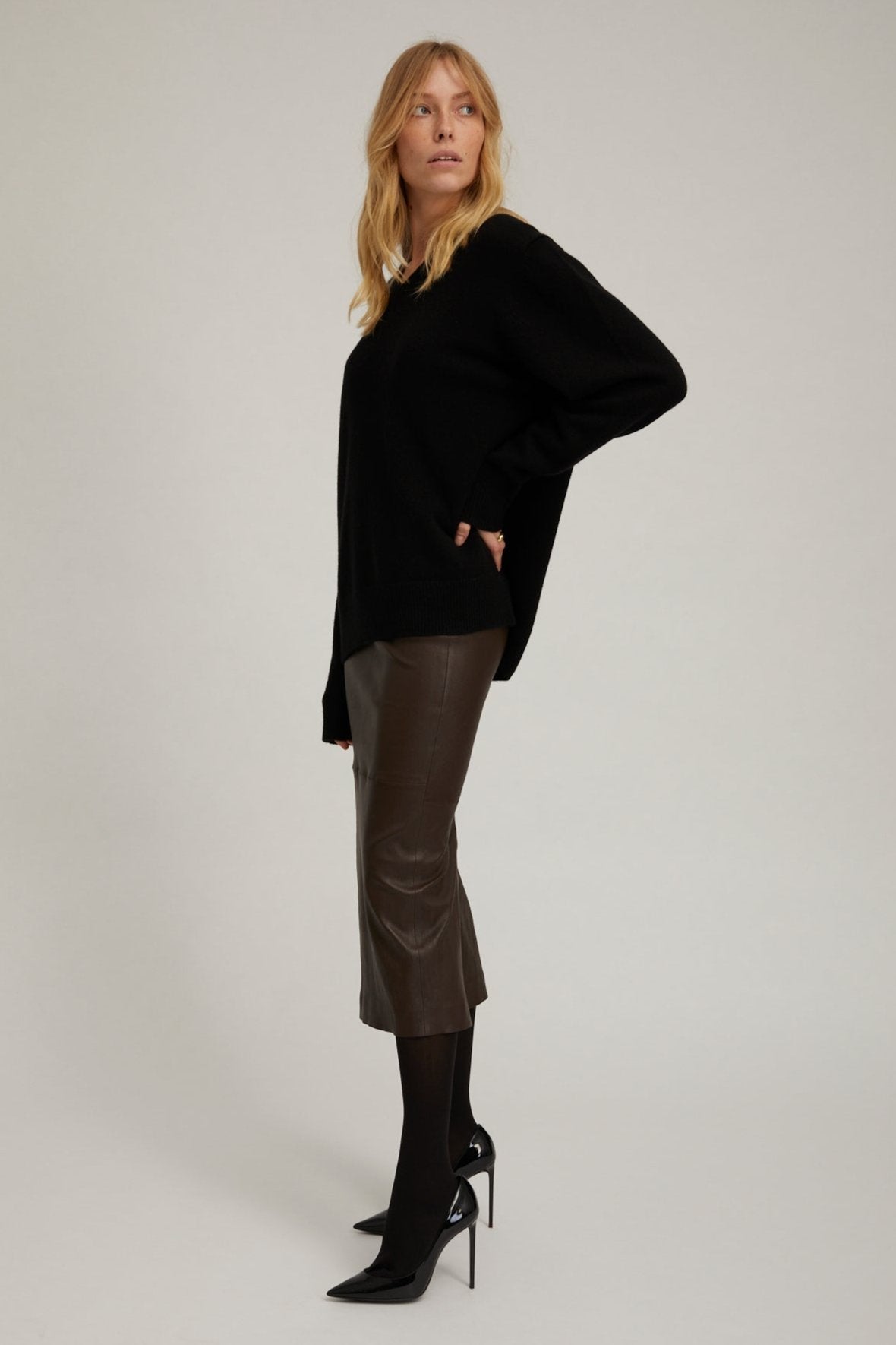Boyfriend V-Neck Cashmere Sweater