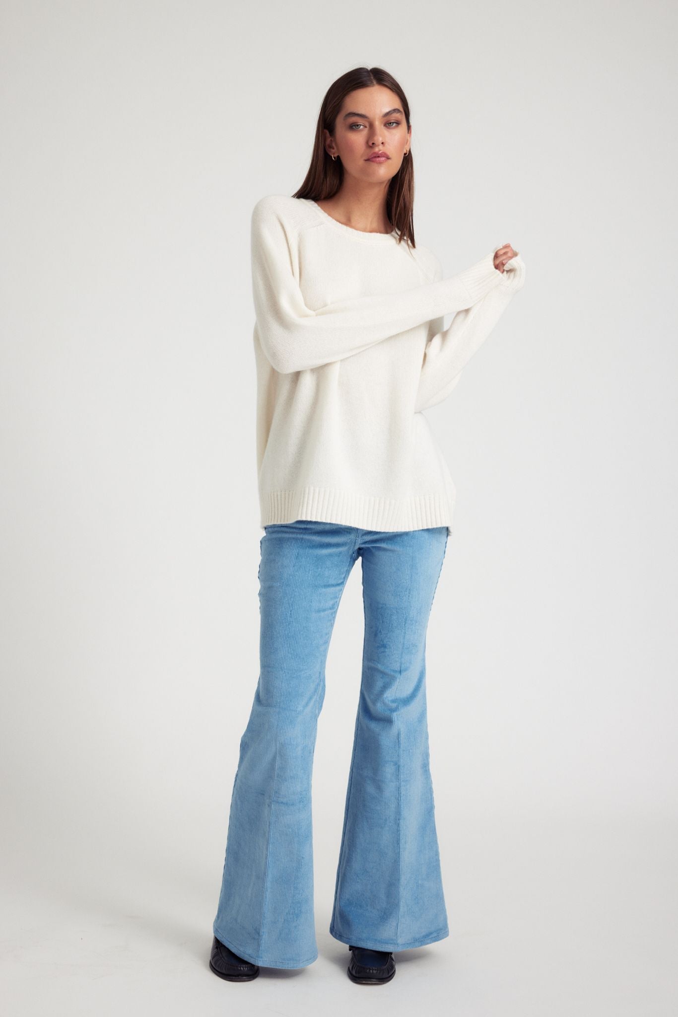 Chalk Cashmere Loose Gauge Crewneck