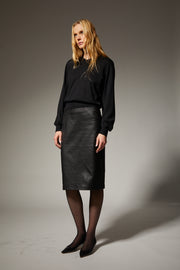 Cashmere Shrunken V Neck