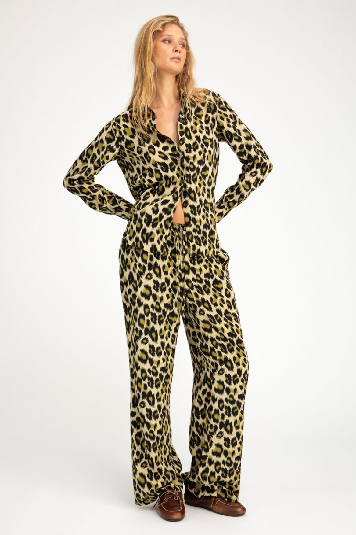 Green Leopard Silk Fitted Button Down