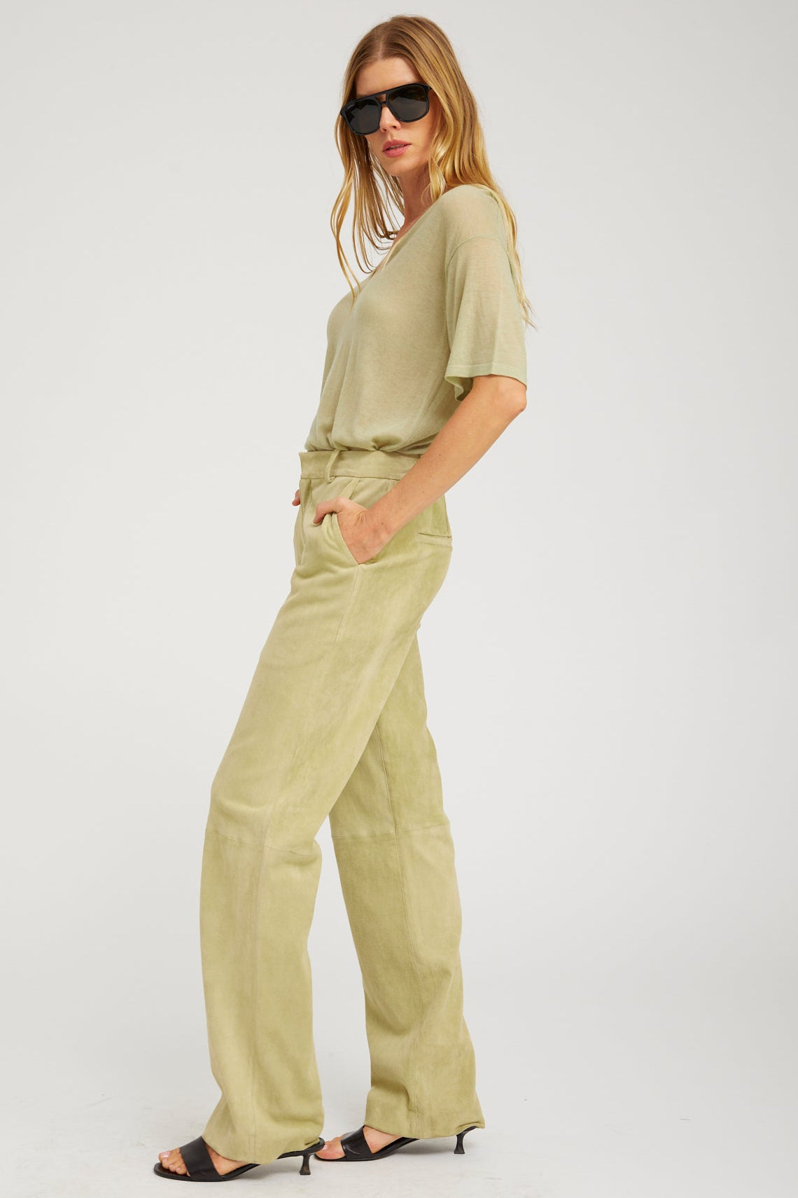 Tissue V-Neck Tee