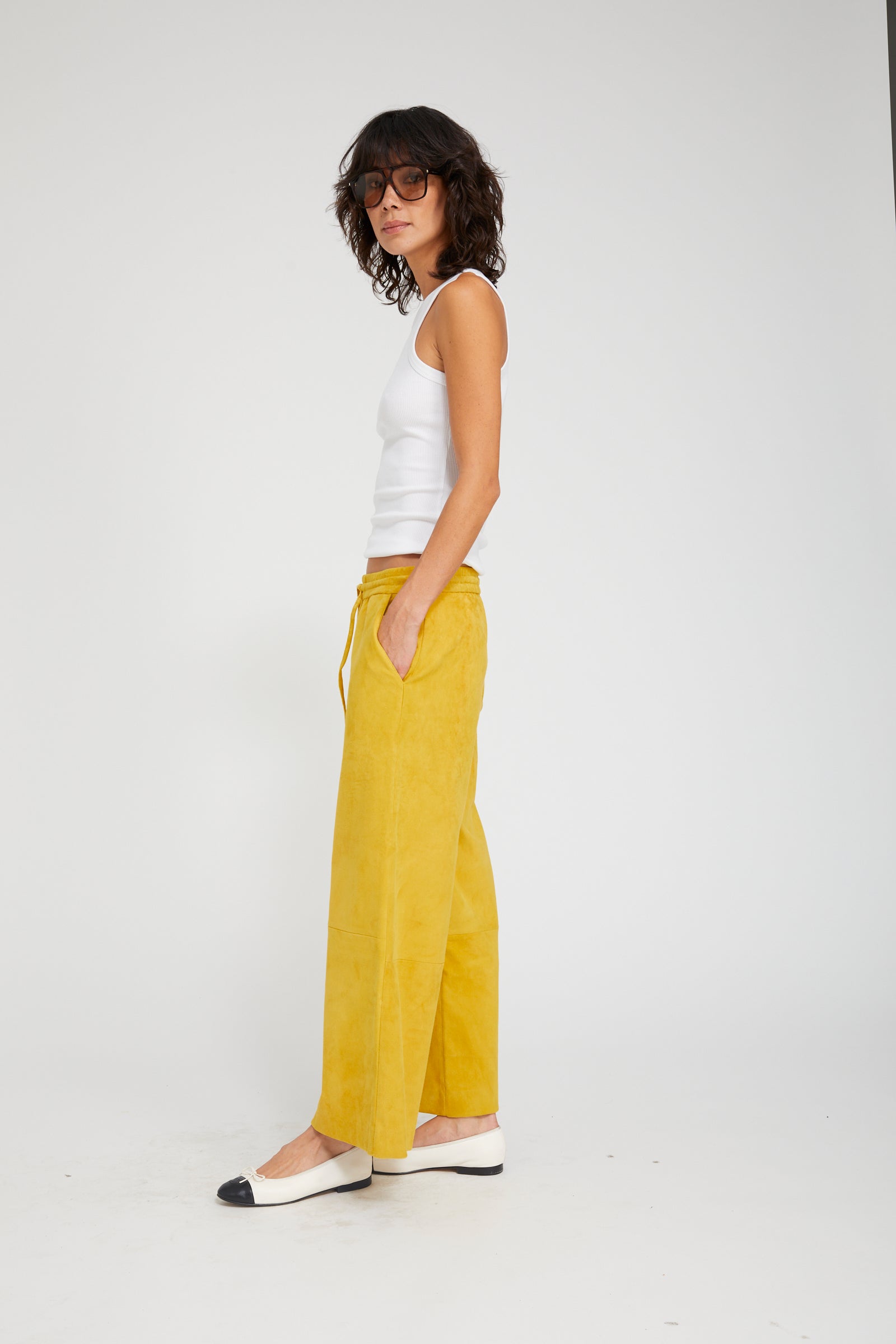 Suede Cropped Baggy Pants