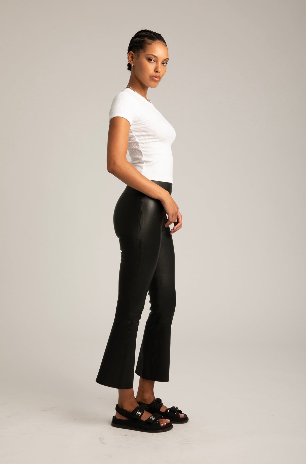 Crop Flare Legging Black – SPRWMN