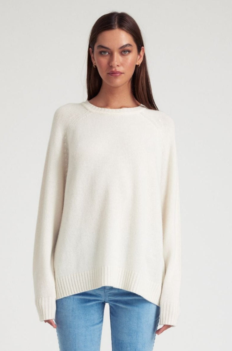 Chalk Cashmere Loose Gauge Crewneck