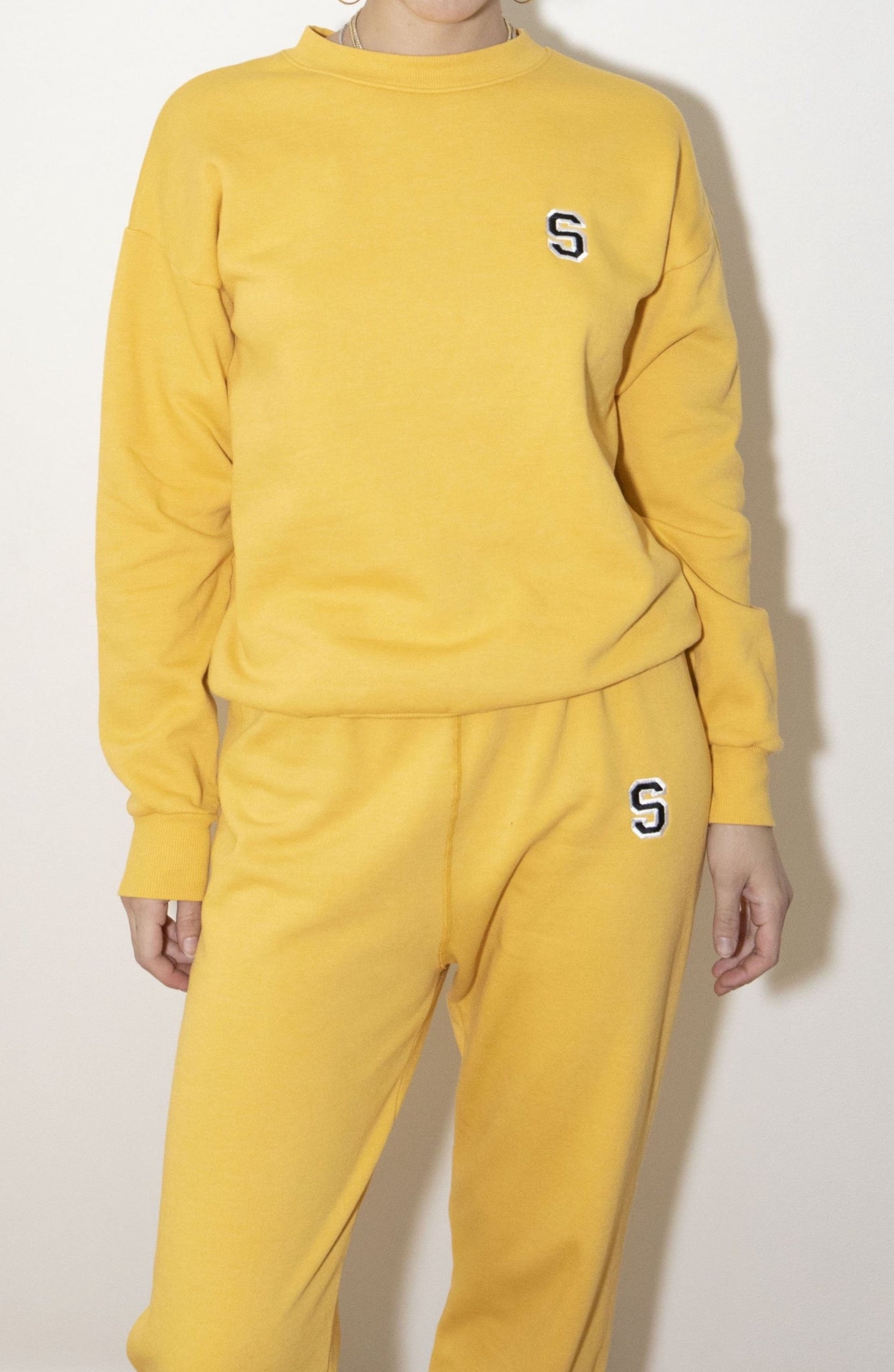 Dandelion Embroidered Logo Sweatshirt